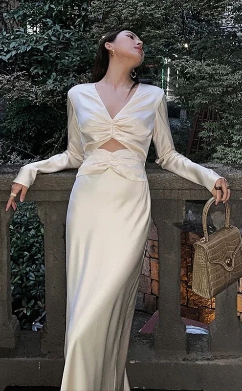 Casual Vintage Silk Wedding Dress with Long Sleeve Full Length Gown