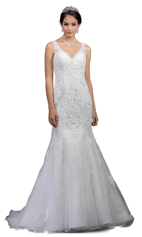 Dancing Queen 0034 - Intricate Lace Embellished Sleeveless Wedding Gown Mermaid Style Gown