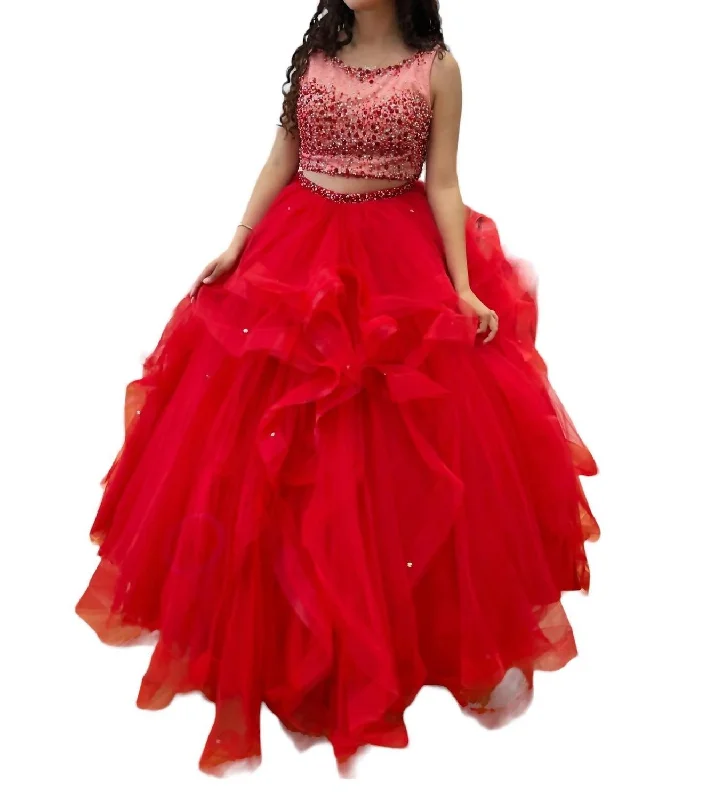 Scoop Neck Quinceañera Dress In Red Embroidered unclassified dresses